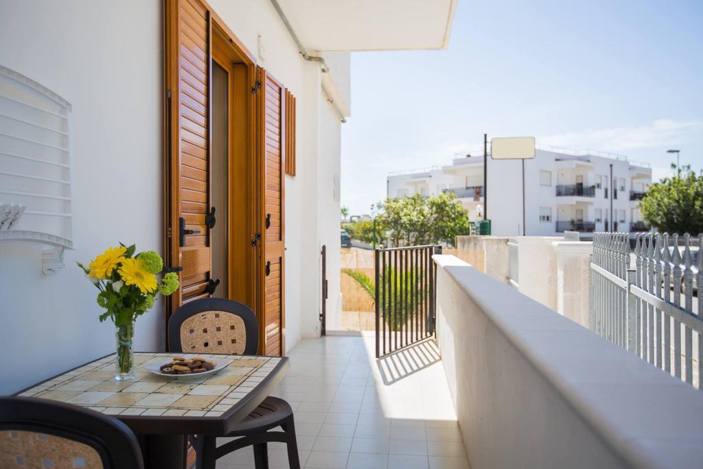 Le Bouganville Vieste Luaran gambar