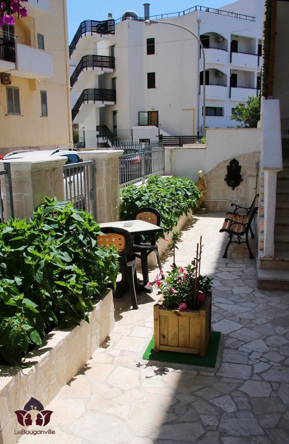 Le Bouganville Vieste Luaran gambar